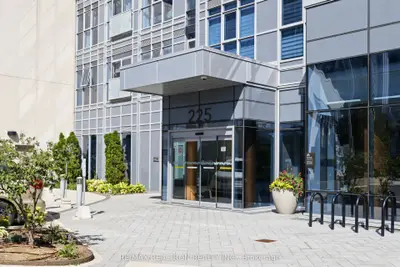 225 Village Green Square 308, Toronto, On M1s 0n4