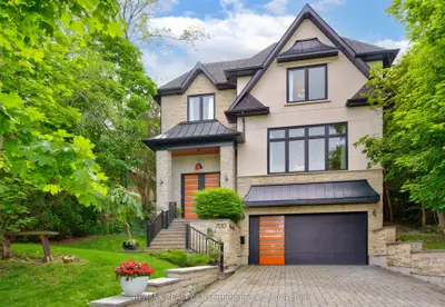 700 Hillcrest Road, Pickering, On L1w 2p1