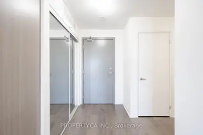 20 Orchid Place Drive 412, Toronto, On M1b 0e1