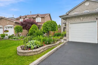 561 Cattail Court, Pickering, On L1v 6a2