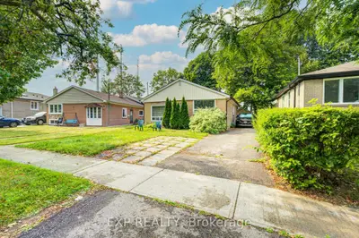 176 Sedgemount Drive, Toronto, On M1h 1y2