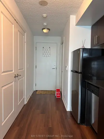 50 Town Centre Court 1707, Toronto, On M1p 0a9