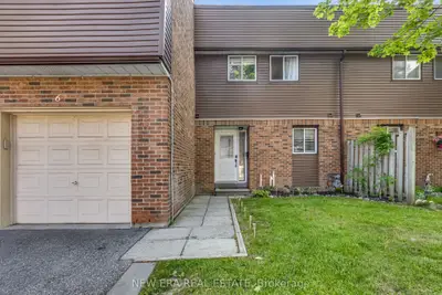 1415 Fieldlight Boulevard 6, Pickering, On L1v 2s3