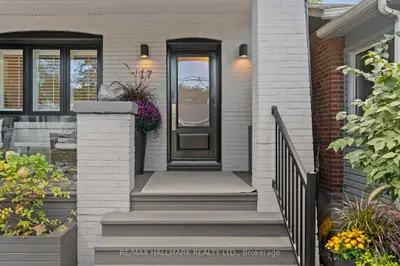 17 Beachdale Avenue, Toronto, On M1n 1v7
