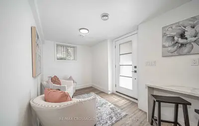 91 Mclaughlin Boulevard Lower, Oshawa, On L1g 2p2