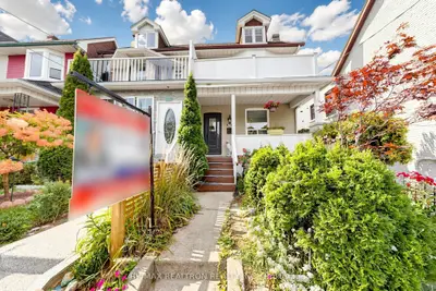 501 Jones Avenue, Toronto, On M4j 3g8