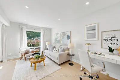 100 Bridletowne Circle 49, Toronto, On M1w 2g8