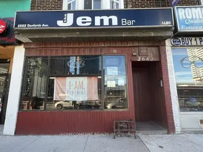 2662 Danforth Avenue, Toronto, On M4c 1l7