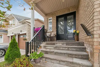 13 Weston Crescent, Ajax, On L1t 0c7