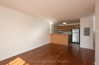 75 Shipway Avenue 308, Clarington, On L1b 0b8