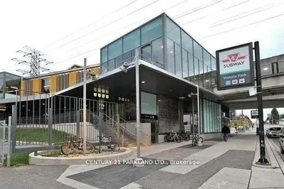 5 Massey Square #215, Toronto, On M4c 5l6