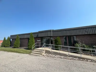 901 Dillingham Road A, Pickering, On L1w 2y5