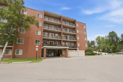 131 Taunton Road E 204, Oshawa, On L1g 3t8