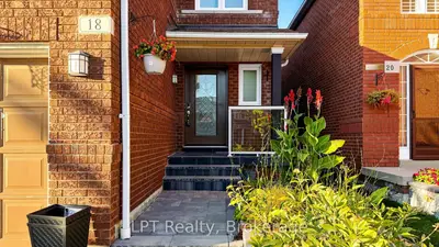 18 Tawn Crescent S, Ajax, On L1z 1j1