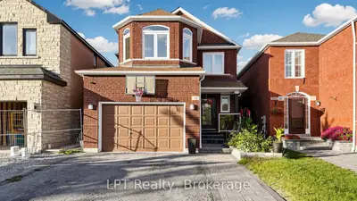 18 Tawn Crescent S, Ajax, On L1z 1j1