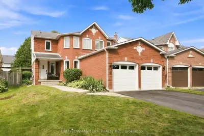 6 Saddlebrook Court, Clarington, On L1e 2c5