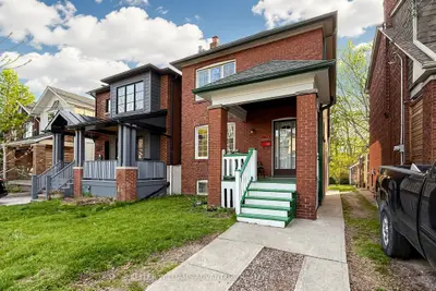 130 Elmer Avenue, Toronto, On M4l 3r8