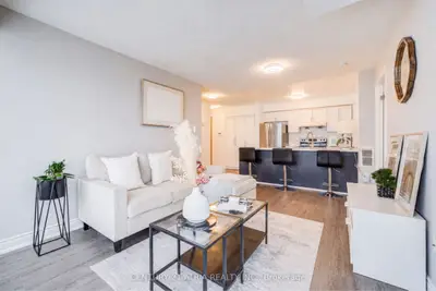 50 Brian Harrison Way 407, Toronto, On M1p 5j4