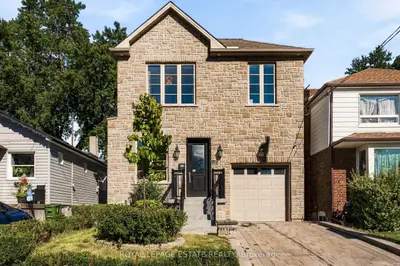109 Lillington Avenue, Toronto, On M1n 3k6