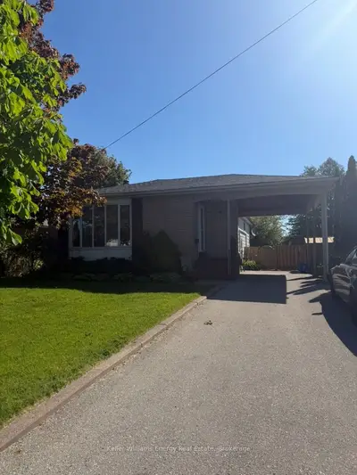 713 Yeremi Street, Pickering, On L1w 2w8