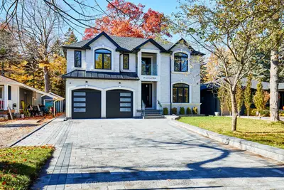 24 Larwood Boulevard, Toronto, On M1m 2m5