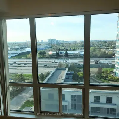 8 Lee Centre Drive 1115, Toronto, On M1h 3h8