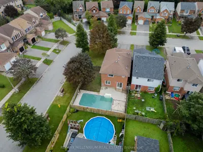 70 Fry Crescent, Clarington, On L1c 4y3