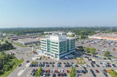 520 Ellesmere Road 501, Toronto, On M1r 4e6