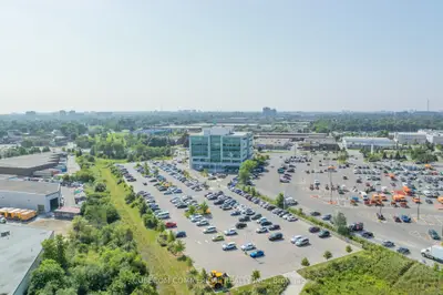 520 Ellesmere Road 216, Toronto, On M1r 4e6
