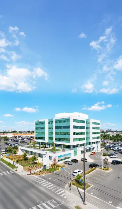 520 Ellesmere Road 216, Toronto, On M1r 4e6