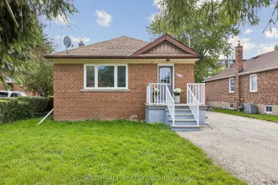 33 Maida Vale, Toronto, On M1k 2x8