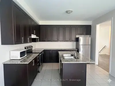 1929 Don White Court, Oshawa, On L1k 0r3