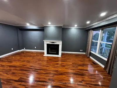 56 Overlord Crescent Upper, Toronto, On M1b 4p3
