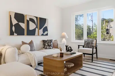 115 Bergen Road, Toronto, On M1p 1s3
