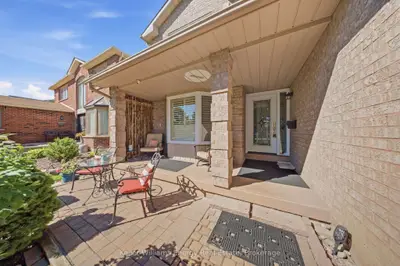 1083 Ridge Valley Drive, Oshawa, On L1k 2e2