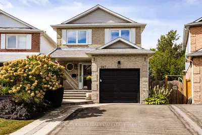 247 Overbank Drive, Oshawa, On L1j 7x1