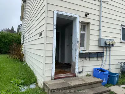 169 Mary Street N 1, Oshawa, On L1g 5c1