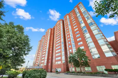 2466 Eglinton Avenue E 1510, Toronto, On M1k 5j8