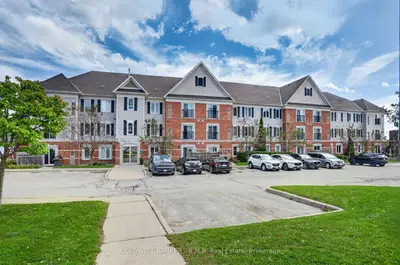 106 Aspen Springs Drive 210, Clarington, On L1c 5n7