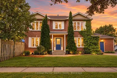 40 Stephen Avenue, Clarington, On L1e 1z1