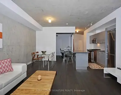 319 Carlaw Avenue 310, Toronto, On M4m 0a4