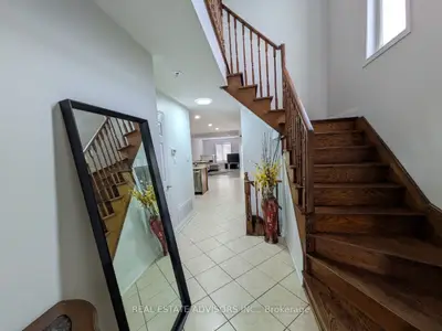 80 Dooley Crescent, Ajax, On L1t 4j2