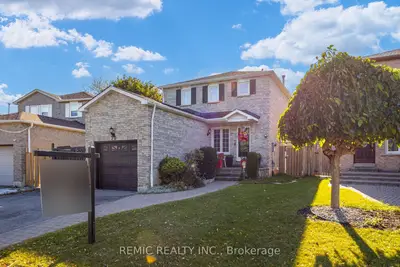 70 Large Crescent, Ajax, On L1t 2t1