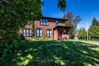 142 Adelaide Avenue W, Oshawa, On L1g 1y8