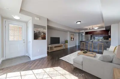 182 Kingston Road W, Ajax, On L1t 0m9