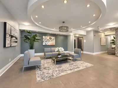 60 Fairfax Crescent 322, Toronto, On M1l 0e1