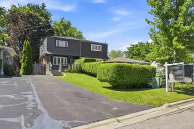 1128 Valley Court N, Oshawa, On L1j 3m5