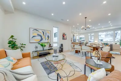 24 Merritt Road, Toronto, On M4b 3k5