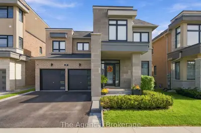 39 Yacht Drive, Clarington, On L1c 4b1