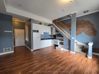 54 King Street E 207, Clarington, On L1c 1n3